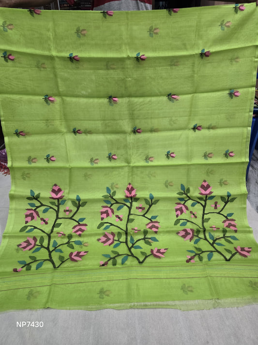 Parijaat Pure Muslin Handloom Saree in Emerald Green
